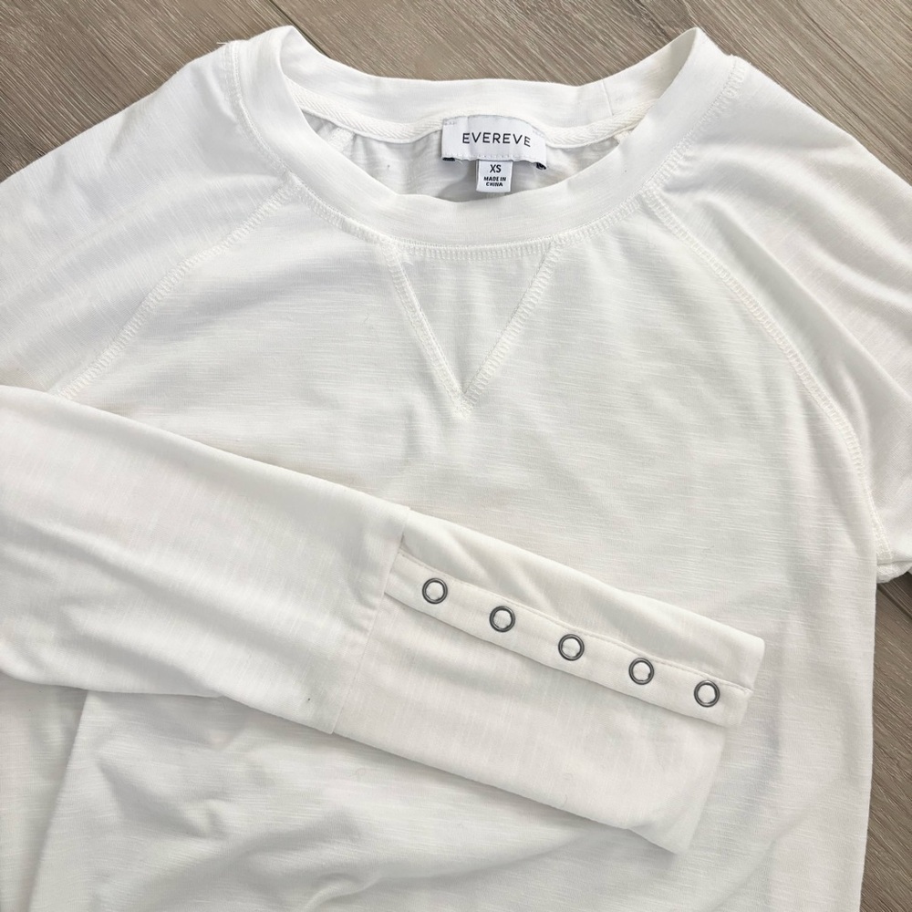 Evereve White Long Sleeve Shirt with Button Detail